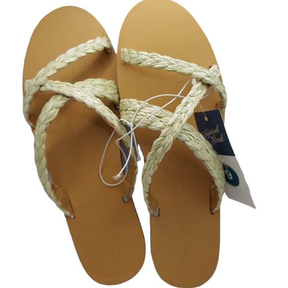 Universal Thread Flat Slide Sandal Women's Size 9 - Picture 2 of 5